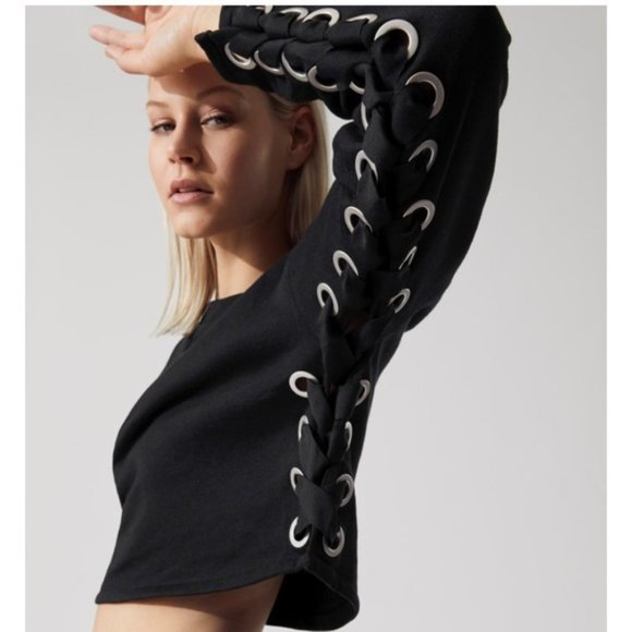 COPY - NWT Alo Yoga Suspension Cropped Pullover XS Black - Picture 2 of 8